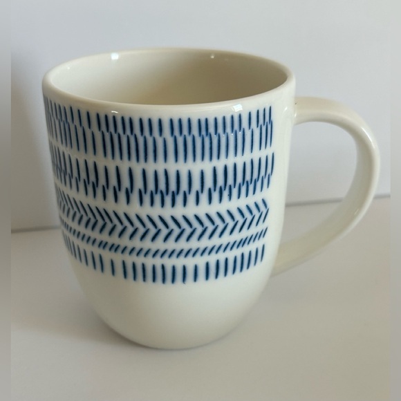 Royal Doulton Ellen Degeneres Cobalt Blue Chevron Discontinued Coffee Mug 4-1/8” - Picture 1 of 3